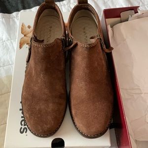 Hush Puppies suede booties